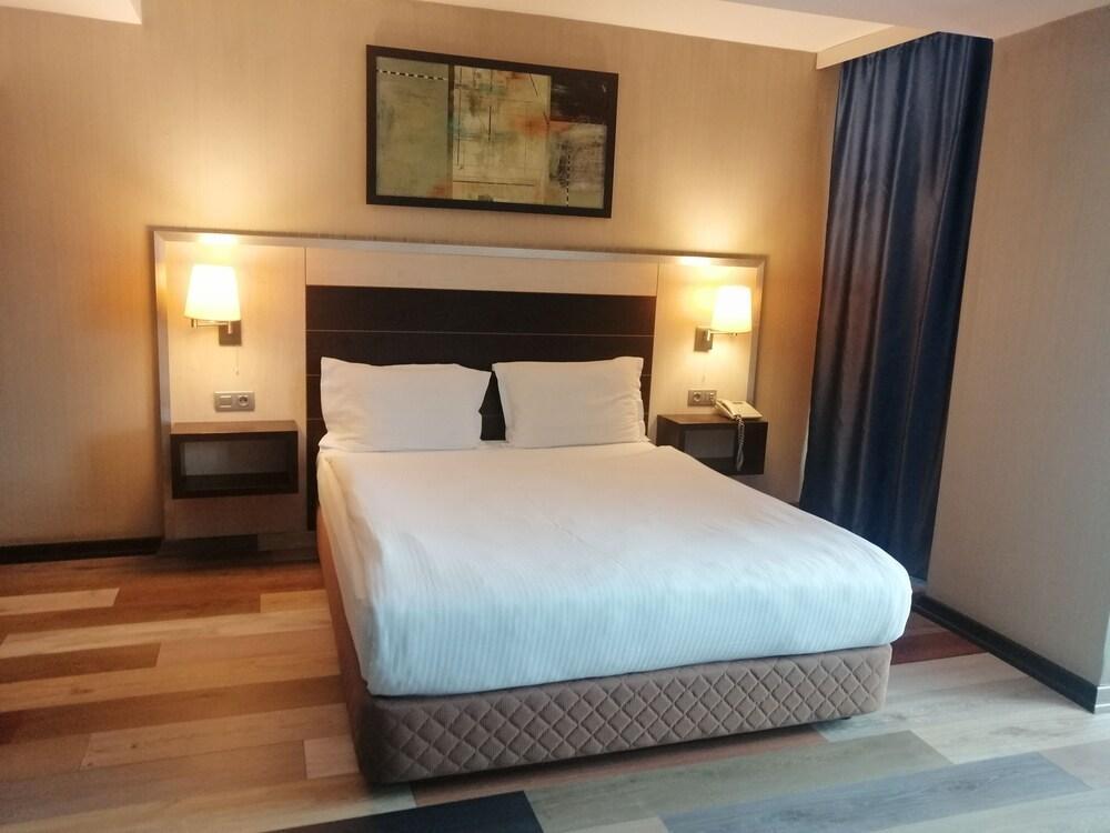 Comfort Boutique Hotel 3*